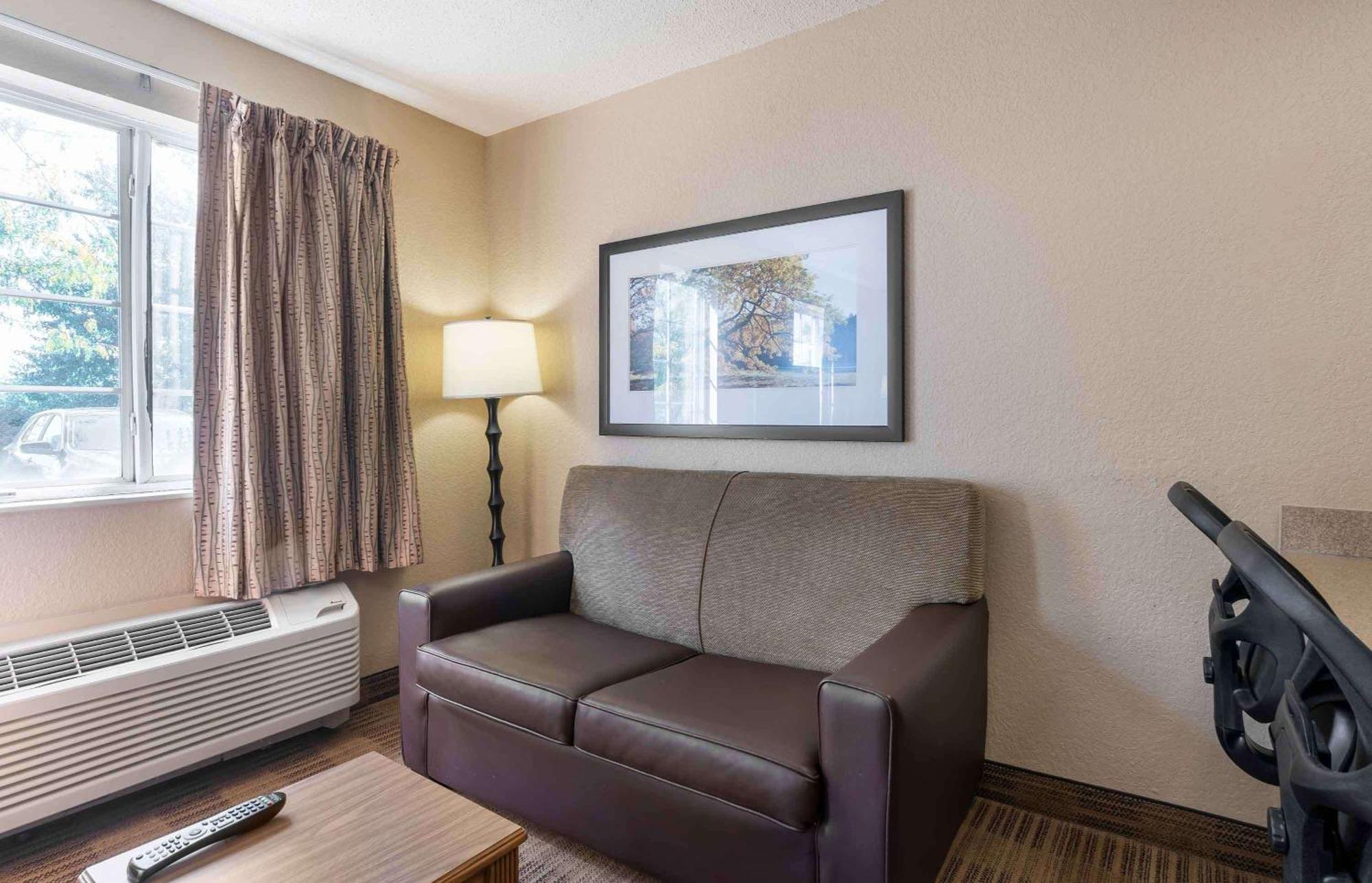 เอ็กซ์เทนด์ สเตย์ อเมริกา หลุยส์วิลล์ อัลไลแอนต์ อเวนิว Hotel ภายนอก รูปภาพ